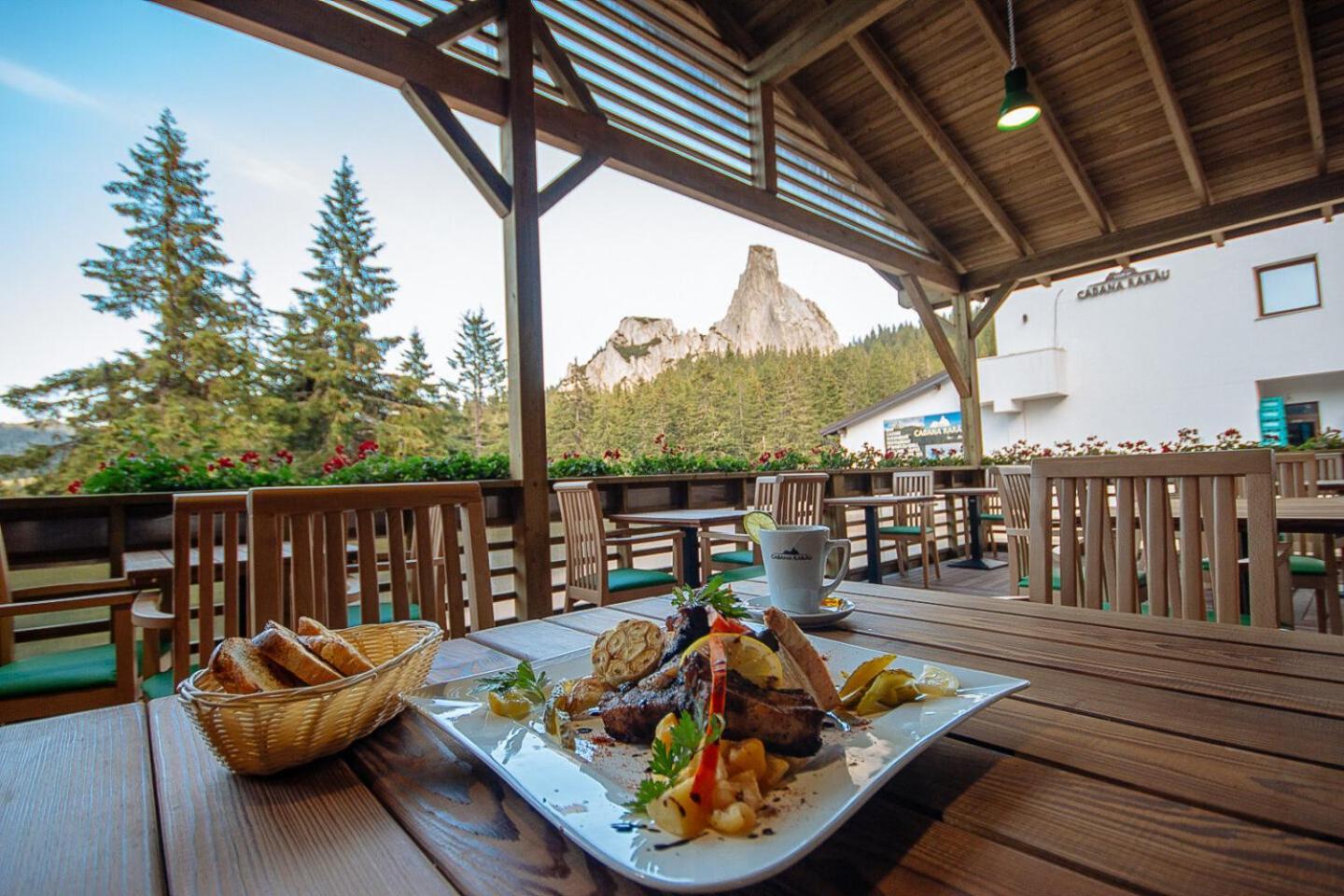 קאמפולונג מולדובנסק Hotel Alpin Rarau מראה חיצוני תמונה